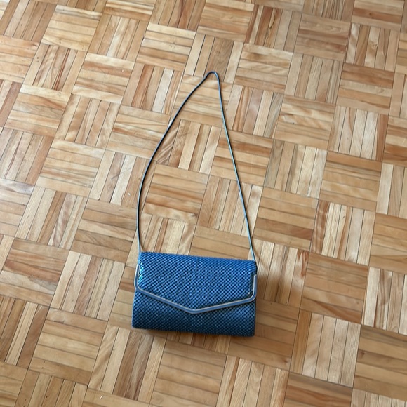 VENETO vintage grey chain metal envelope style purse - Picture 3 of 11